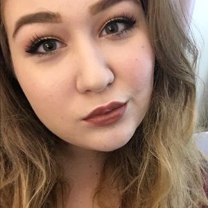 Meet your Posher, Jenna